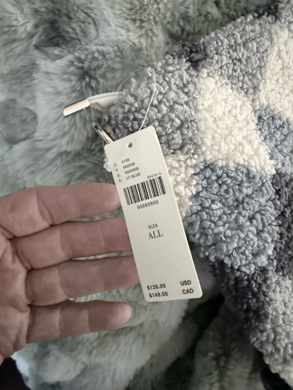 Anthropologie Cozy Sherpa Diamond-Pattern Tote in Blue and Cream, NWT - Picture 7 of 11